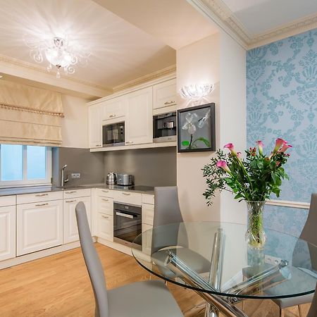 Rubin Luxury Apartments (Adults Only) Karlovy Vary Bagian luar foto