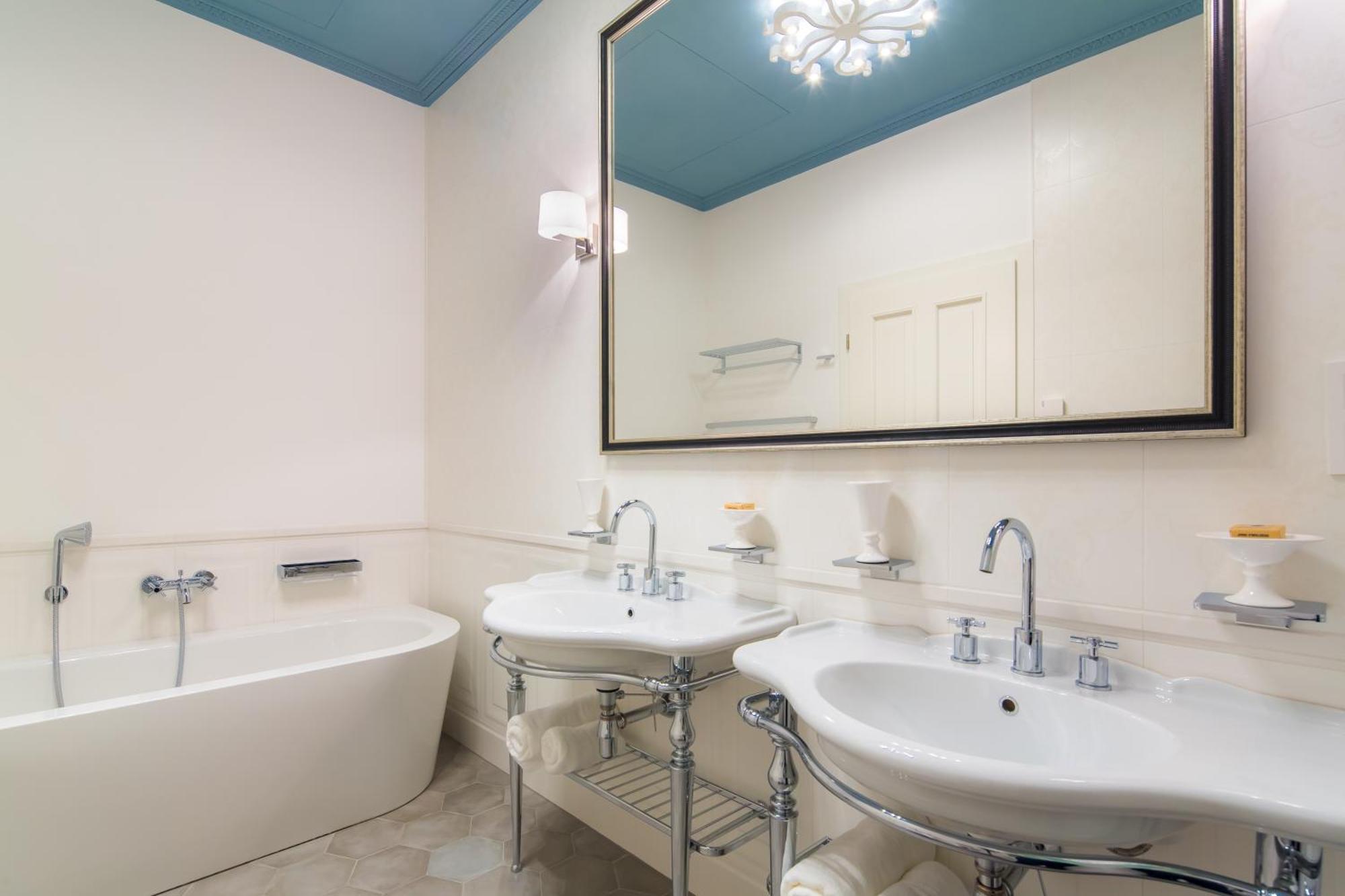 Rubin Luxury Apartments (Adults Only) Karlovy Vary Ruang foto
