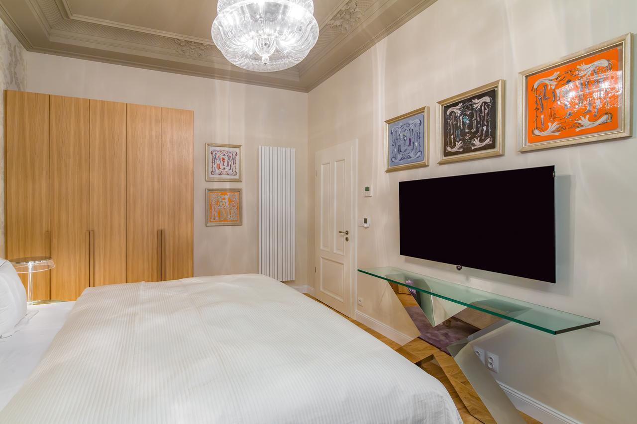 Rubin Luxury Apartments (Adults Only) Karlovy Vary Bagian luar foto